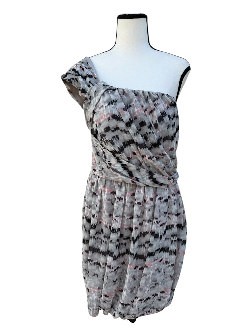 BCBGeneration | One-Shoulder Grey and Pink Abstract Print Dress
